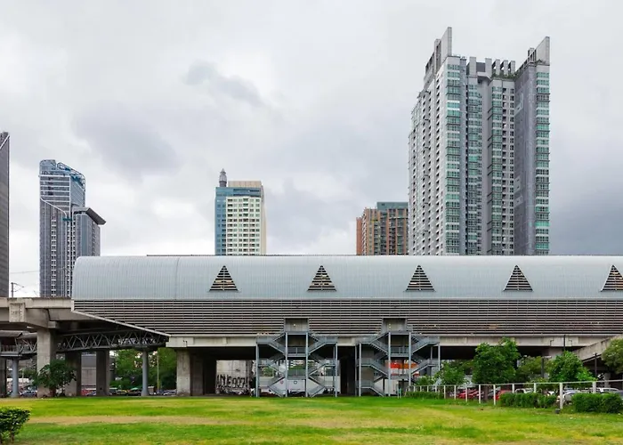 Apartment Skyline View With Pool, Gym & 5m To Mrt *