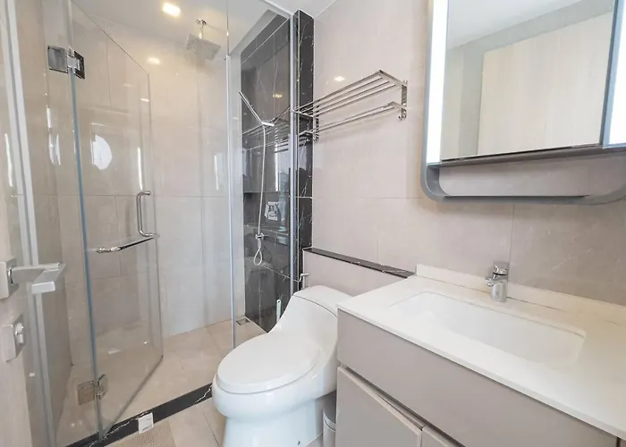 Apartment Skyline View With Pool, Gym & 5m To Mrt Bangkok